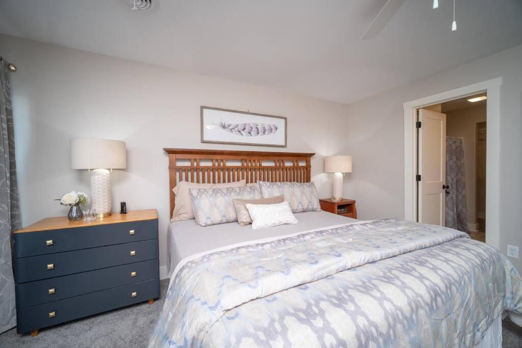 New Beautiful 3 Bedroom Condo In Bettendorf Exterior foto
