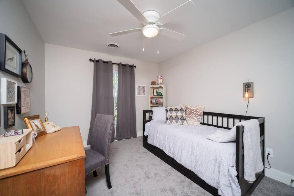 New Beautiful 3 Bedroom Condo In Bettendorf Exterior foto